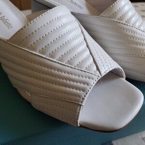 Django & Juliette IATSU Mules = NIB - White